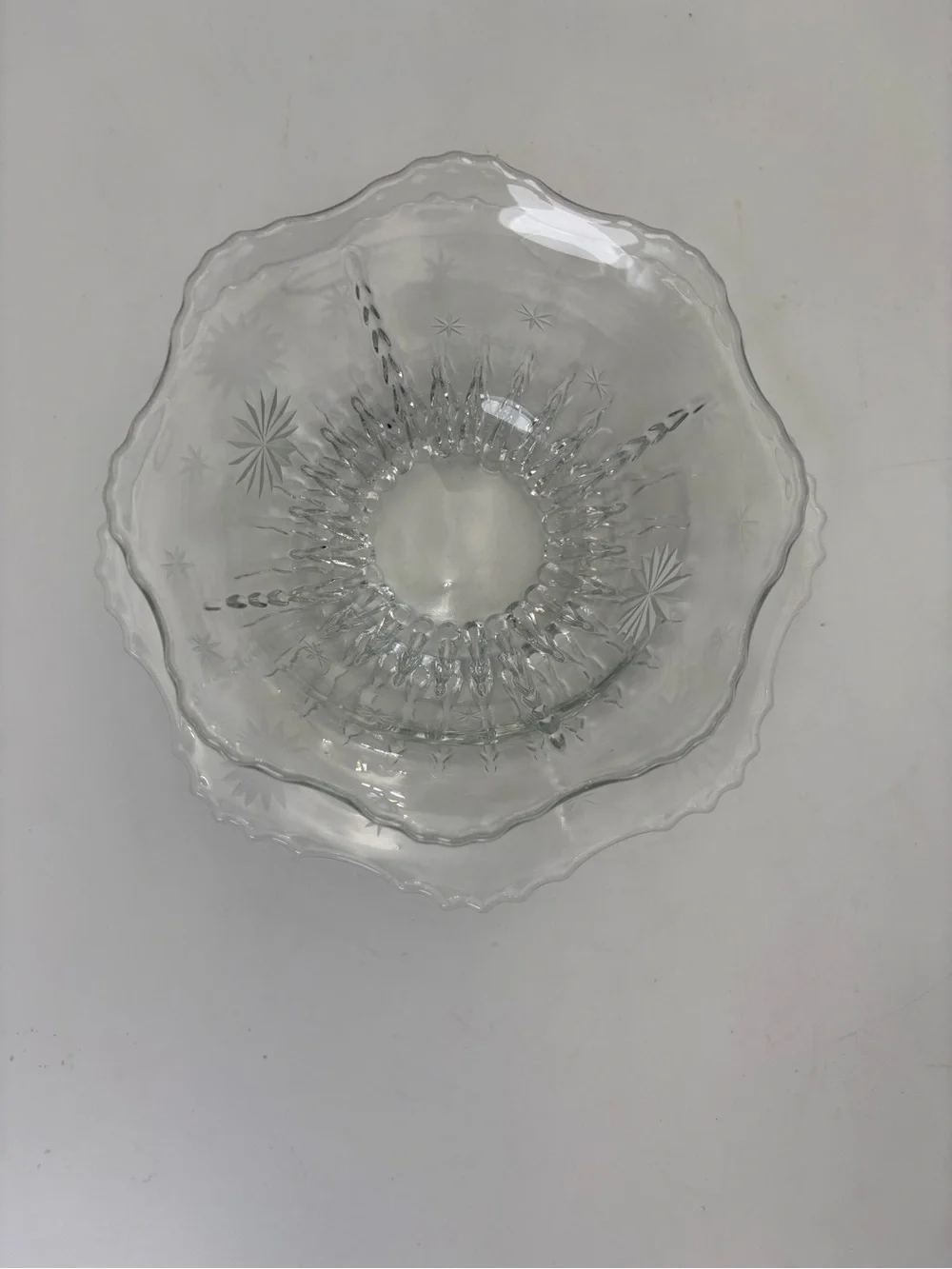 Vintage Scalloped Serving Bowl and Plate with MCM Starburst Pattern